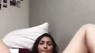 Desi nude Mumbai girl fucks her asshole with a makeup brush