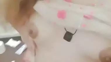 Beautiful bhabi show her boobs