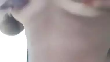 Tamil aunty xxx MMS of a nude lady fucks on a live stream