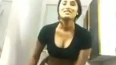 Swati Naudu Suks Vido - Famous Telegu Star Swathi Naidu First Time Topless Selfie ihindi porn