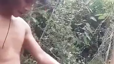 Outdoor Assamese sex MMS of a couple from a jungle